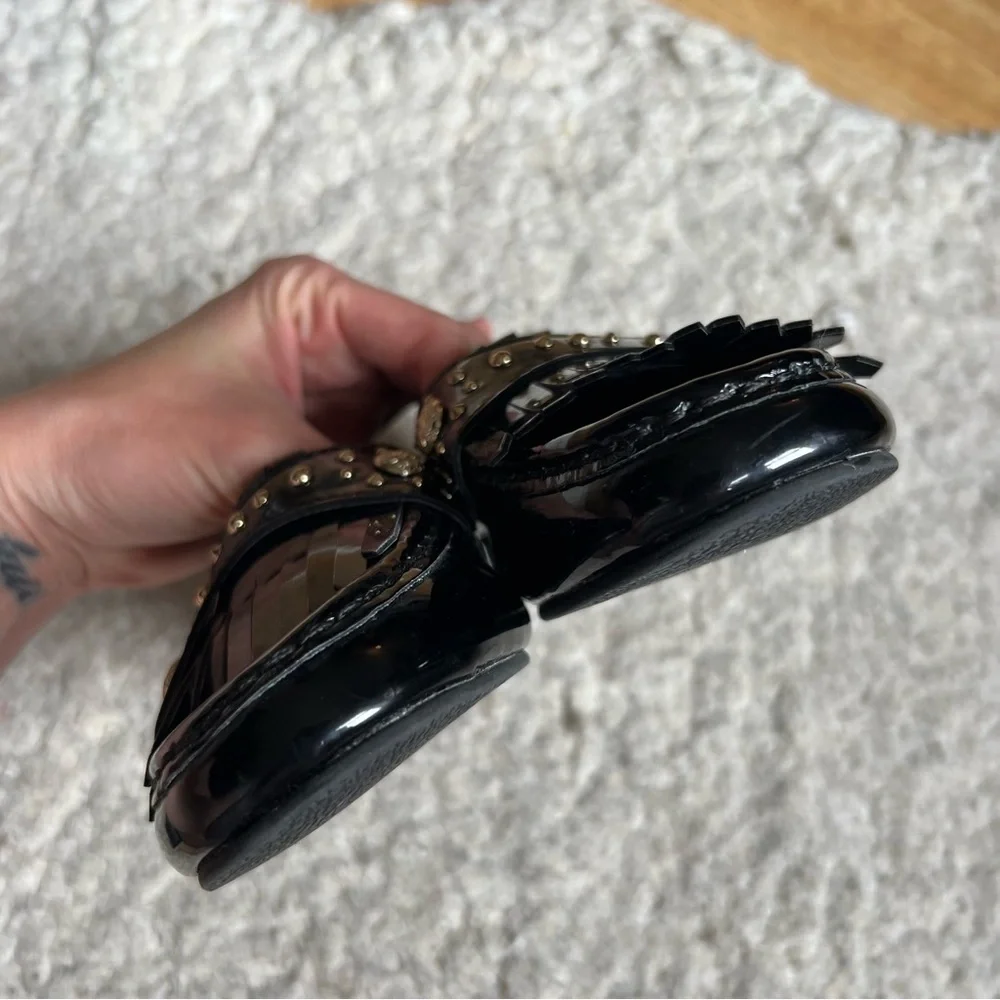 Sam Edelman Black Gold Faux Patent Leather Fringe Bedazzled Dressy Loafers Sz 13